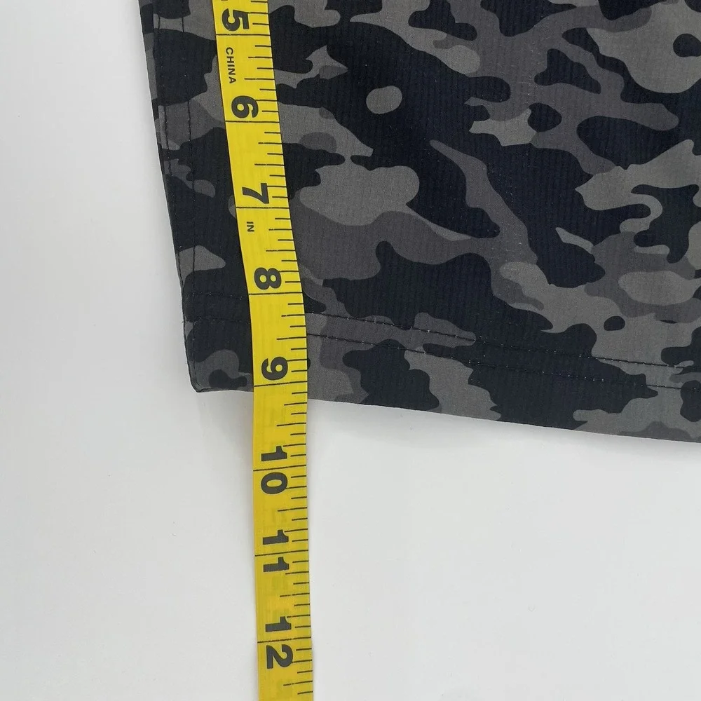 Flatwood Threads Men's L Black Camo Cargo Shorts 6 Pocket Stretch Lightweight